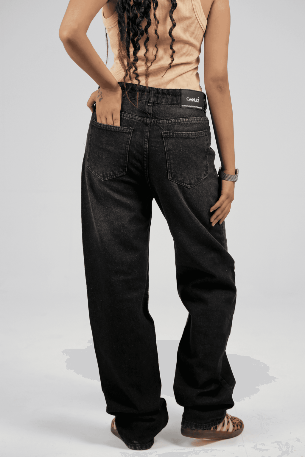 CAVALLY STRAIGHT FIT JEANS - Washed Black