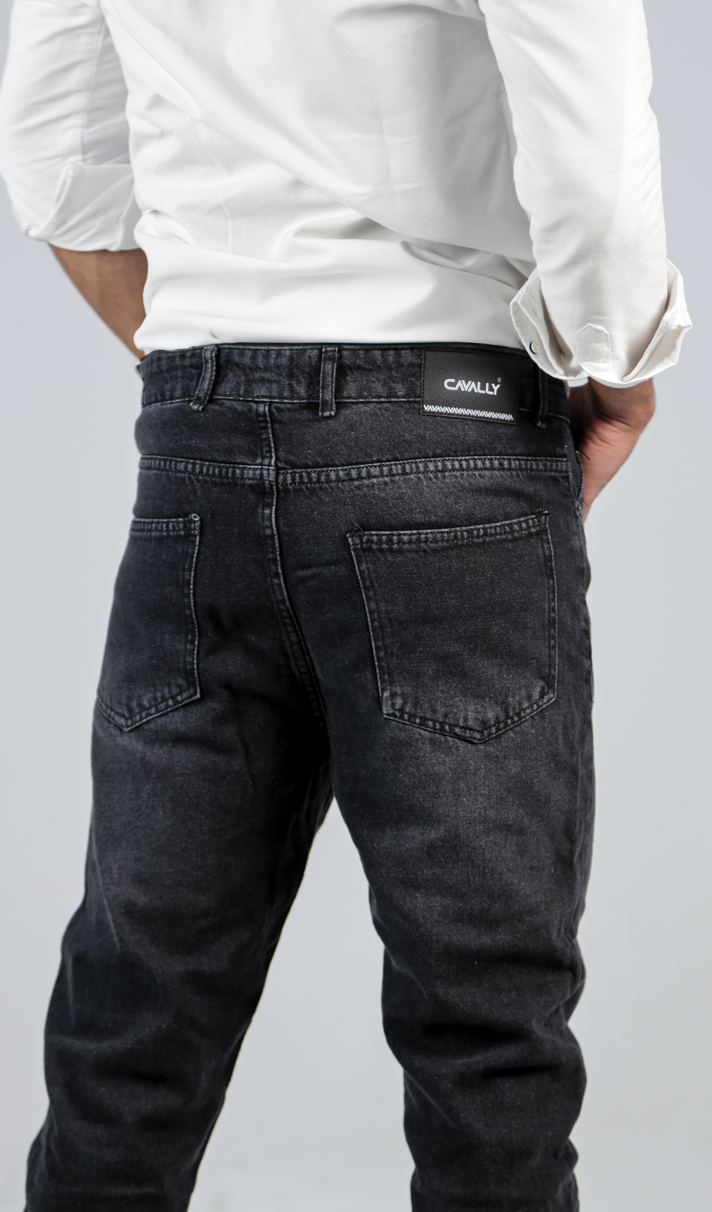 CAVALLY CROPPED FIT - WASHED BLACK