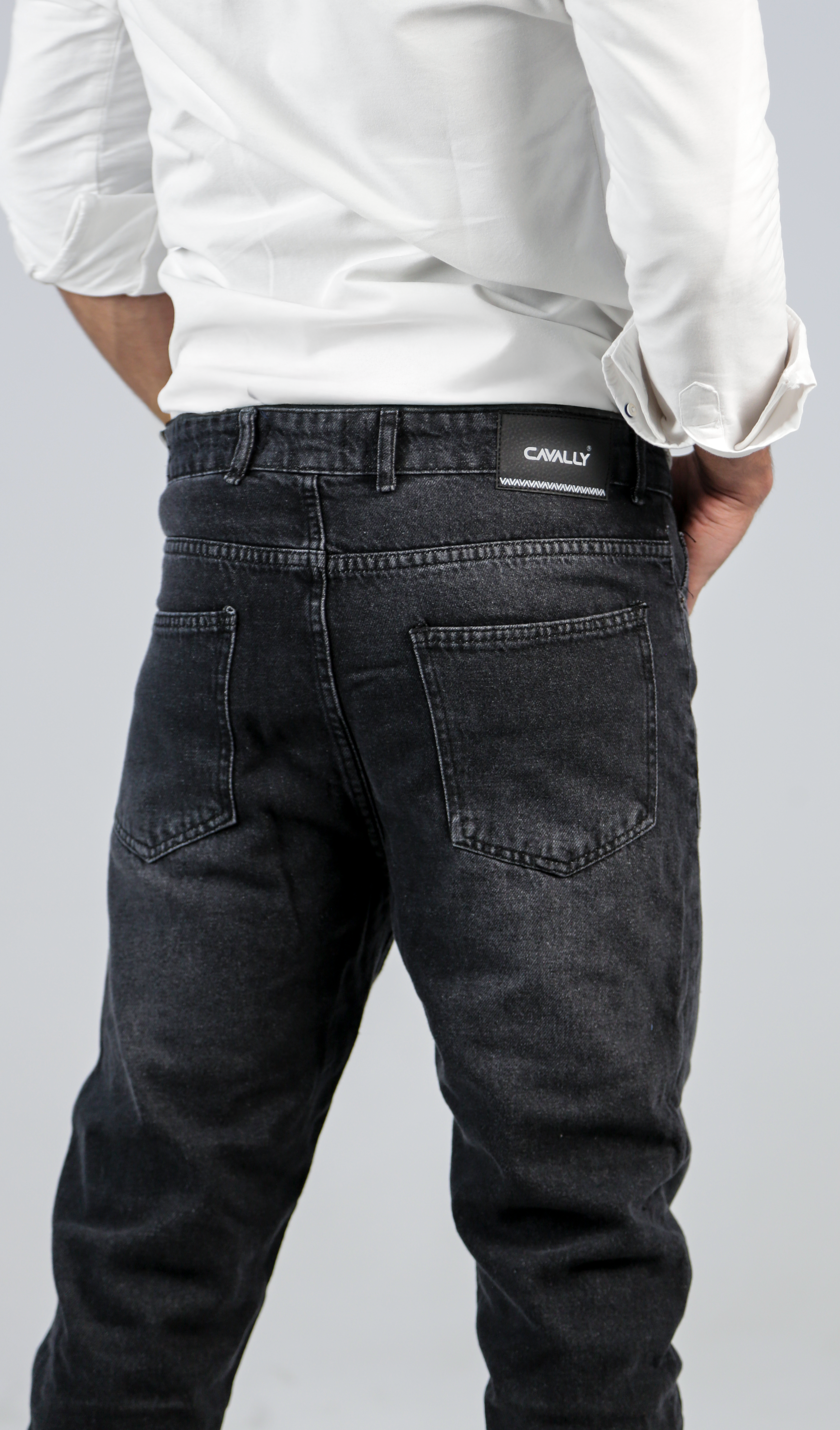 CAVALLY CROPPED FIT - WASHED BLACK