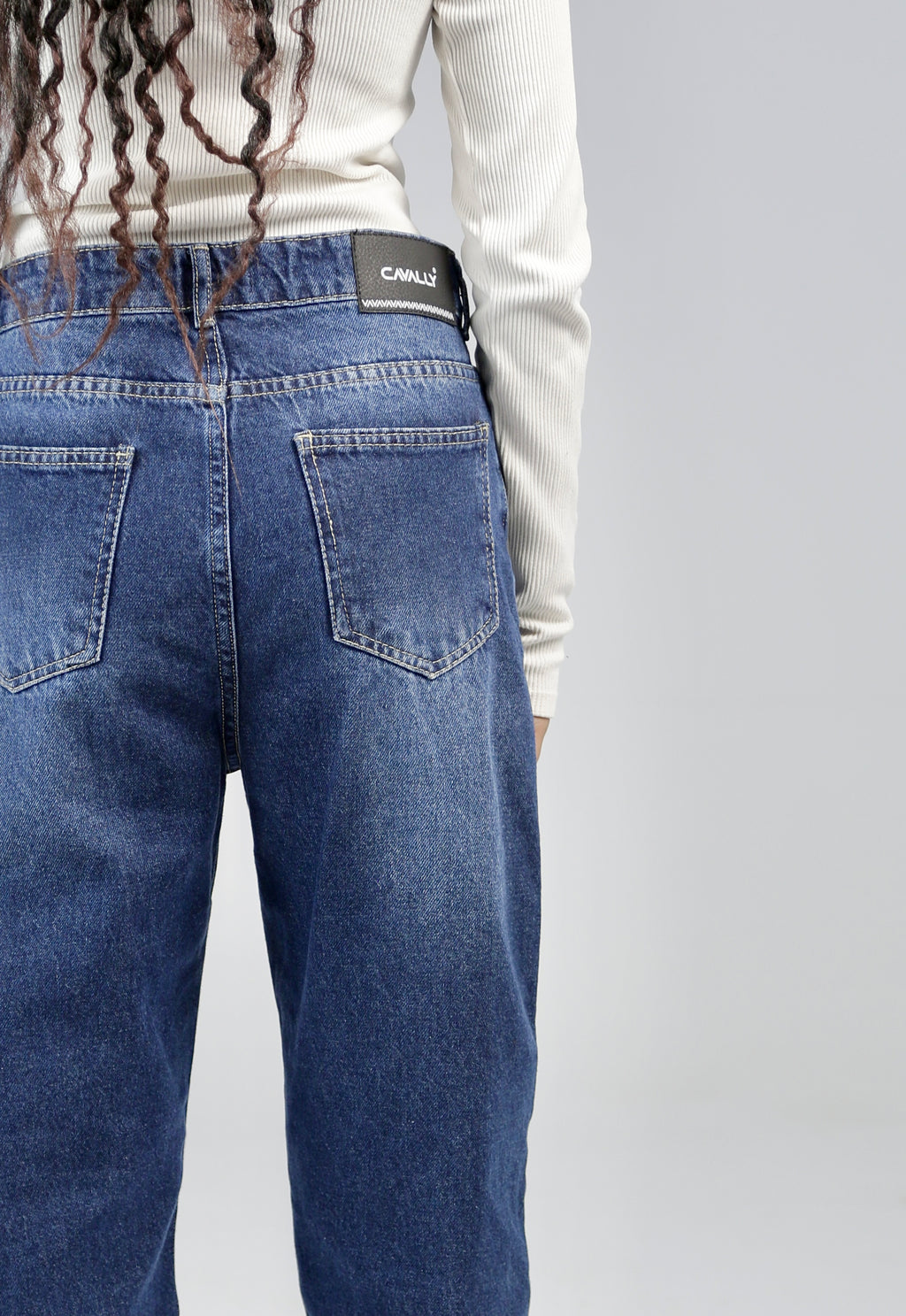 CAVALLY STRAIGHT FIT JEANS - Medium Indigo Blue